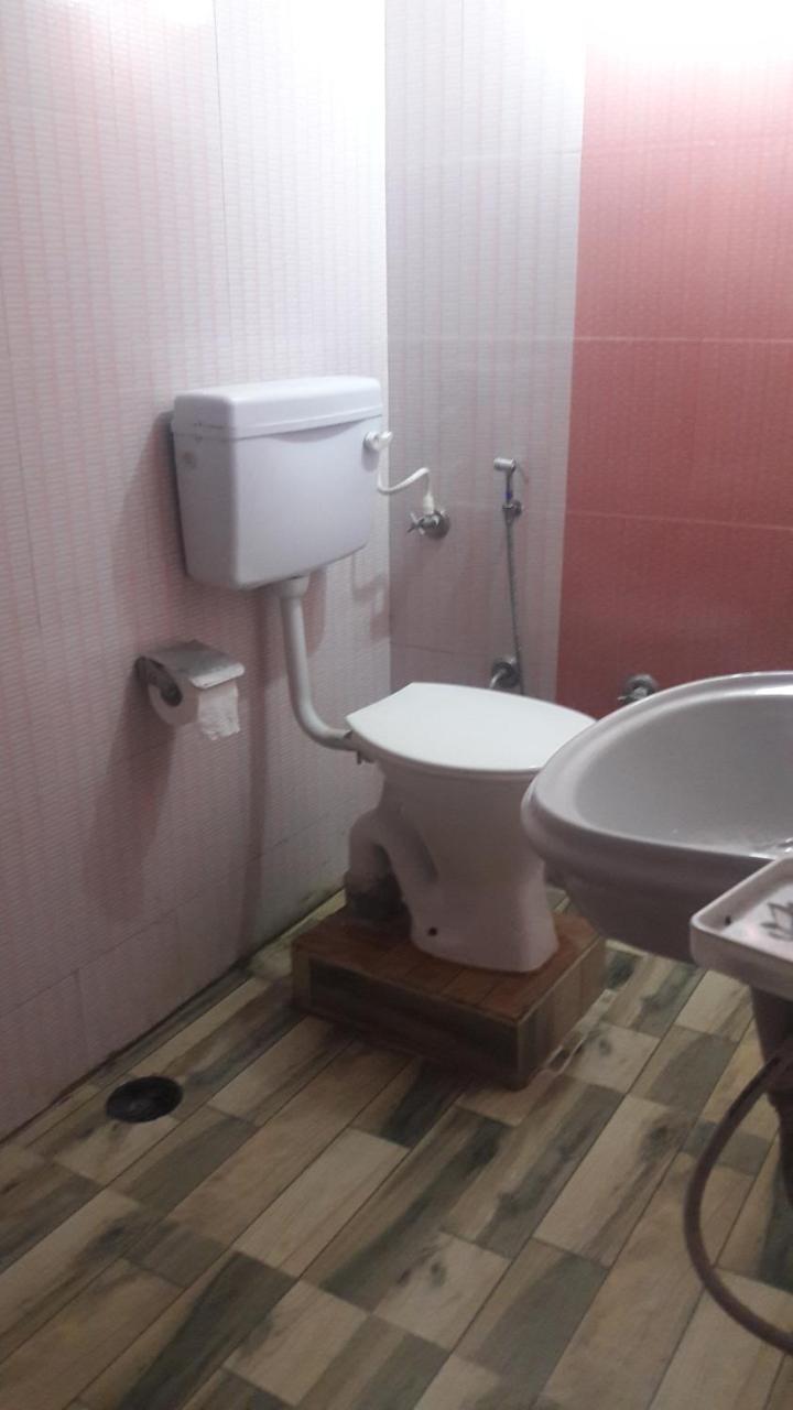 Wow Rooms 4 You Jabalpur Exterior photo